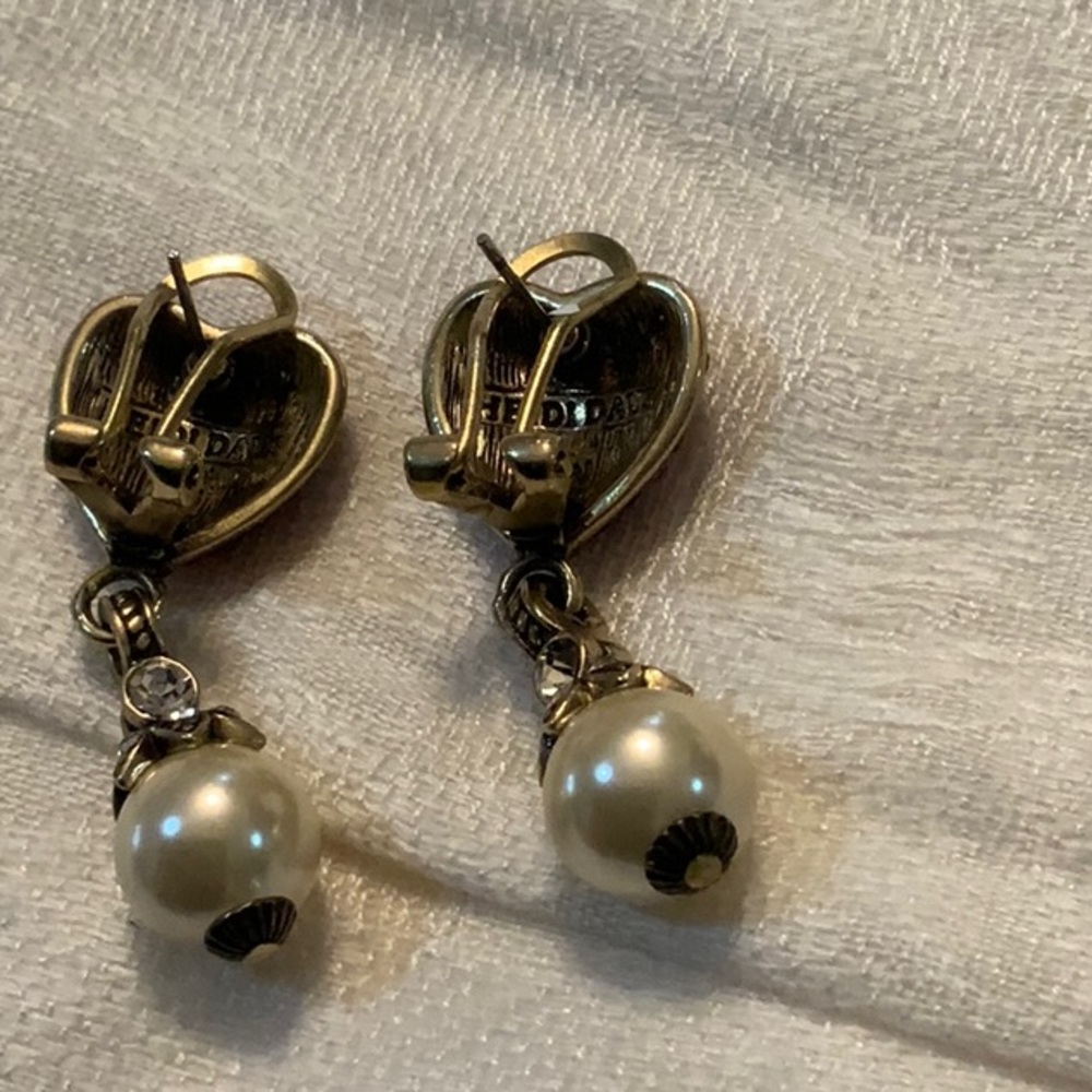 Heidi daus heart and pearl earrings - Picture 6 of 6